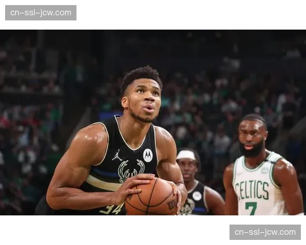 雄鹿若字母哥复出内线强攻核心 公牛残阵出击防守效率联盟倒数